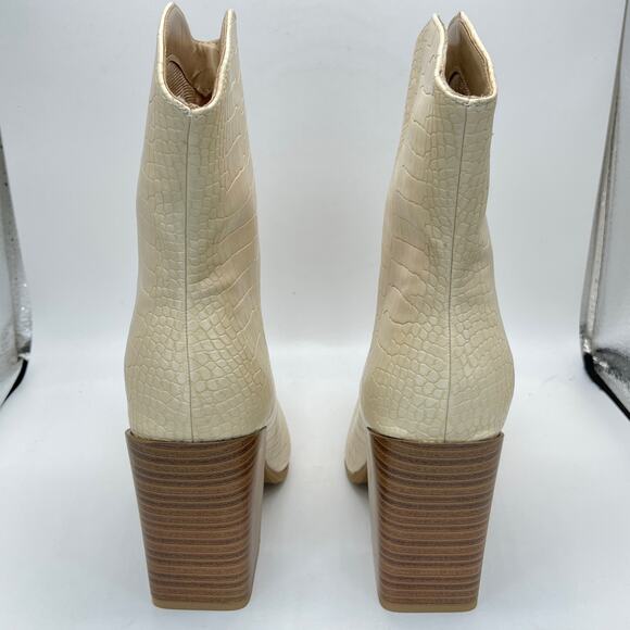 Journee Collection Womens Western Boots Size 7.5 Cowboy Ivory Ankle Boots New - Picture 14 of 14